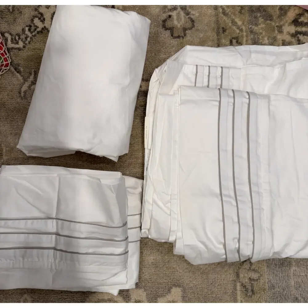 Boll & Branch Signature Triple Pleat Organic Cotton Sheet Set White Pewter Queen